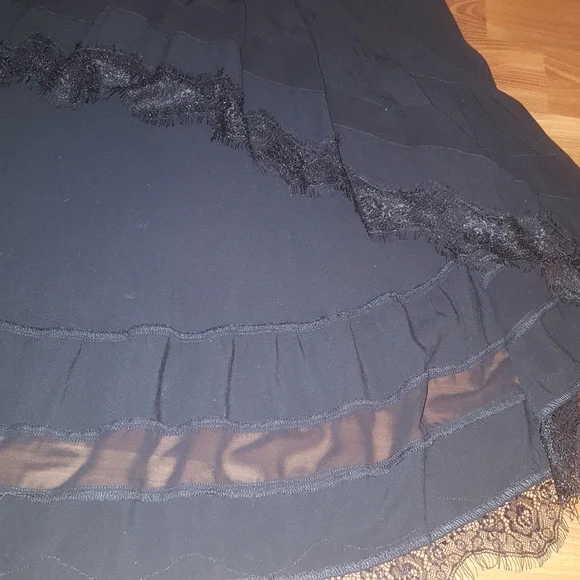 Express Black High-Low Skirt - Picture 4 of 8